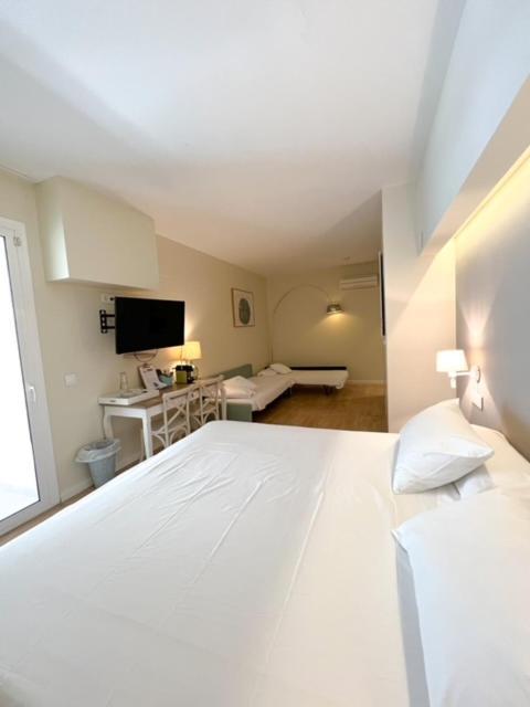 Hotel & Apartaments Thalassa Sport & Spa 로지즈 외부 사진
